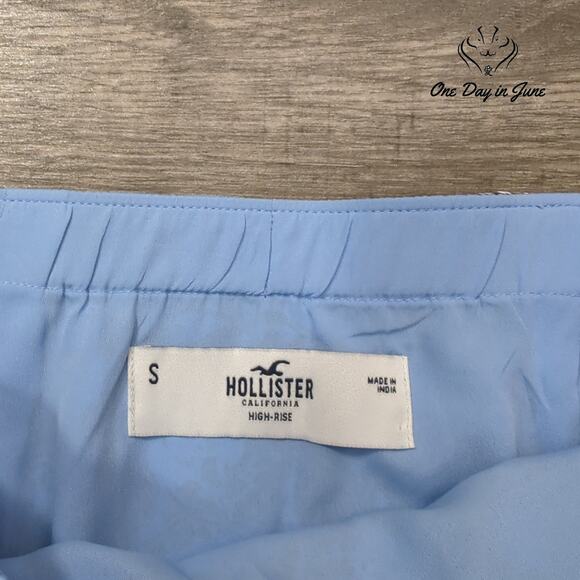 Hollister Paisley Mini Skirt Size S - Picture 2 of 5